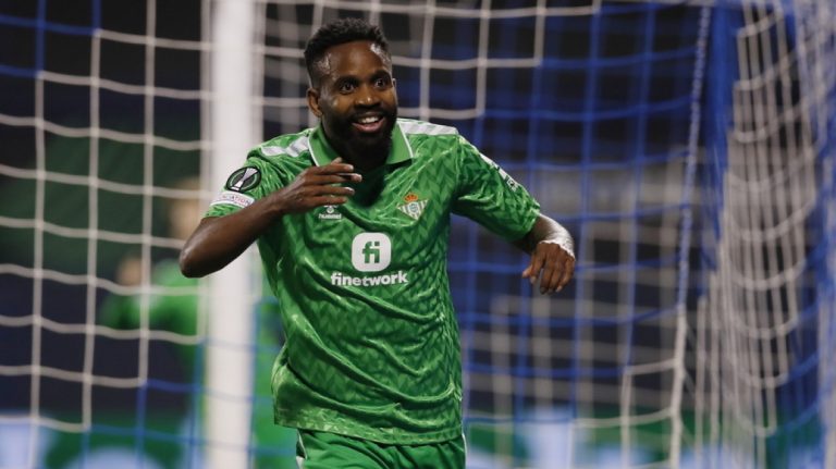 Τραυματίστηκε ο Μπακαμπού και χάνει τα υπόλοιπα παιχνίδια της σεζόν (pic)