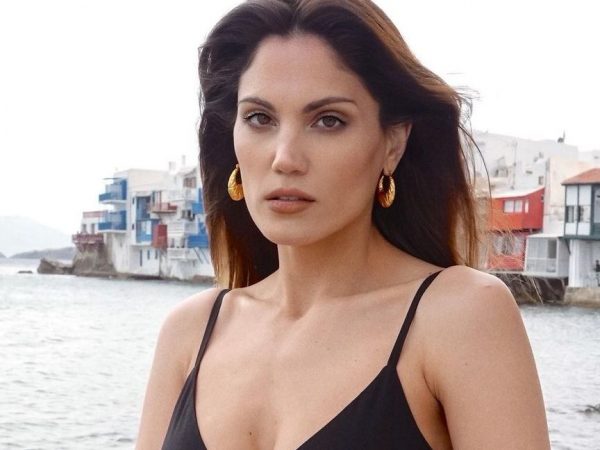 Μαίρη Συνατσάκη: Τι απαντά στις φήμες περί εγκυμοσύνης