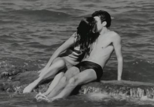 Γιάννης Φέρτης: Όταν έντυσε με την φωνή του ένα από τα πιο ερωτικά τραγούδια όλων των εποχών