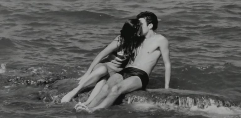 Γιάννης Φέρτης: Όταν έντυσε με την φωνή του ένα από τα πιο ερωτικά τραγούδια όλων των εποχών