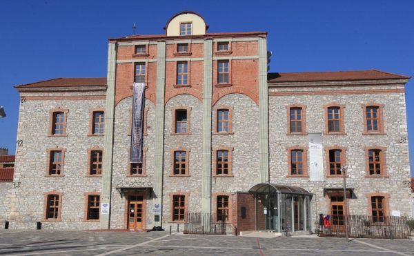 Διεξαγωγή άσκησης προσομοίωσης σεισμού στη Λάρισα