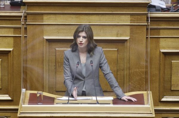 Νοτοπούλου: Συγκλονισμένοι από τη νέα γυναικοκτονία – Τα ερωτήματα για τη στάση της Αστυνομίας είναι αμείλικτα