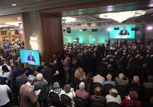 Αυτοί είναι οι υποψήφιοι του ΠΑΣΟΚ για τις ευρωεκλογές – Όλα τα ονόματα