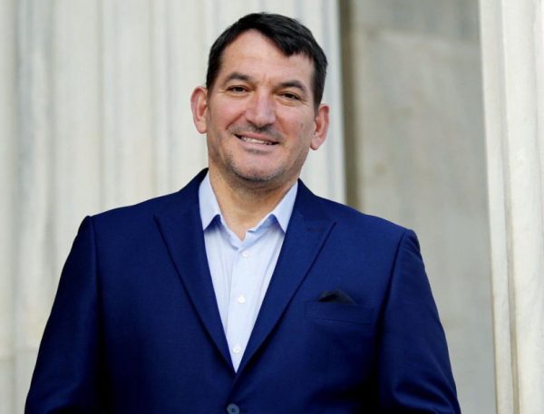 Πύρρος Δήμας: Ο λόγος που η κόρη του άλλαξε το επώνυμό της στα social media – Το επίθετο που επέλεξε