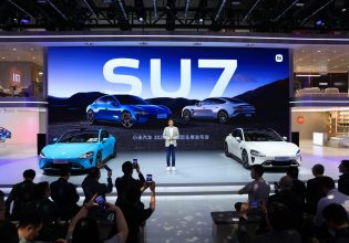Xiaomi: «Κλείδωσε» 75.000 παραγγελίες για το ηλεκτρικό της όχημα SU7