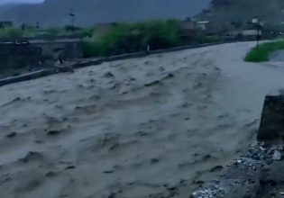 Πακιστάν: Τουλάχιστον 65 νεκροί από τις πλημμύρες λόγω της καταρρακτώδους βροχής