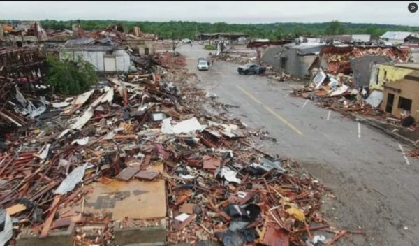 Οκλαχόμα: Νεκροί από ανεμοστρόβιλους – Κατάσταση έκτακτης ανάγκης