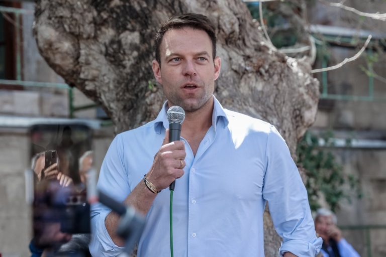 ΣΥΡΙΖΑ:  Ο Κασσελάκης παρουσιάζει τους υποψήφιους ευρωβουλευτές σε τρεις διαφορετικές εκδηλώσεις