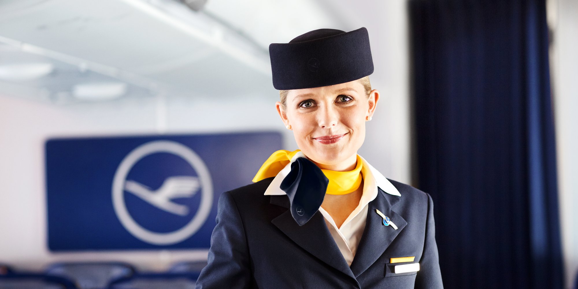 Οι αεροσυνοδοί της Lufthansa κέρδισαν αυξήσεις με το σπαθί τους