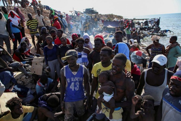 Θα γίνει η Τυνησία ο προσφυγικός καταυλισμός της ΕΕ;