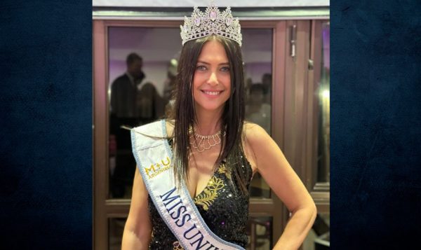 Αυτή είναι η 60χρονη που στέφθηκε Μις Μπουένος Άιρες – Η γηραιότερη διαγωνιζόμενη που κατακτά τον τίτλο