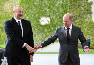 Γερμανία: Ο Σολτς προσφέρθηκε ως διαμεσολαβητής στη διένεξη Αρμενίας – Αζερμπαϊτζάν