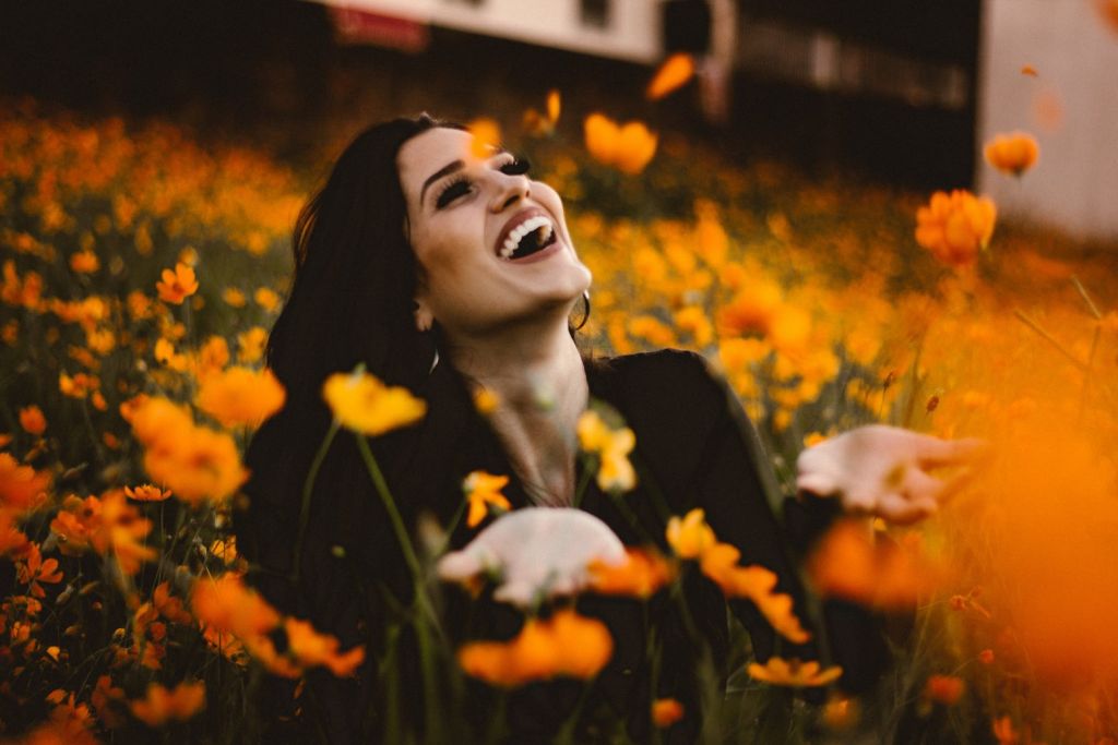 5 συνήθειες που ακολουθούν πιστά οι πραγματικά ευτυχισμένες γυναίκες
