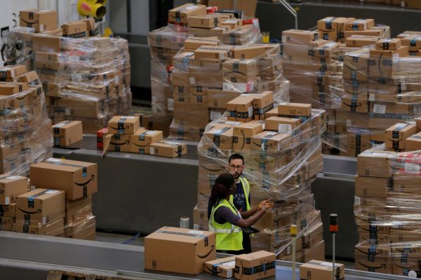 Amazon και Temu: Πώς απειλούν την πρωτοκαθεδρία της Allegro