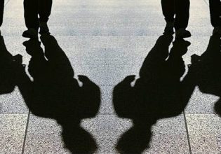 Συμμορία ανηλίκων λήστευε οδηγούς στο Μενίδι – Συνελήφθησαν δύο μέλη 13 και 14 ετών