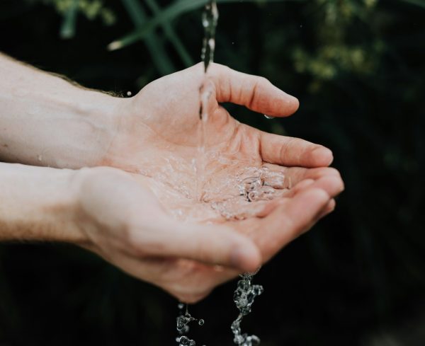 Υπηρετώντας 43 χρόνια την κοινή ωφέλεια: Η διαχείριση των υδατικών πόρων από τις Δ.Ε.Υ.Α.