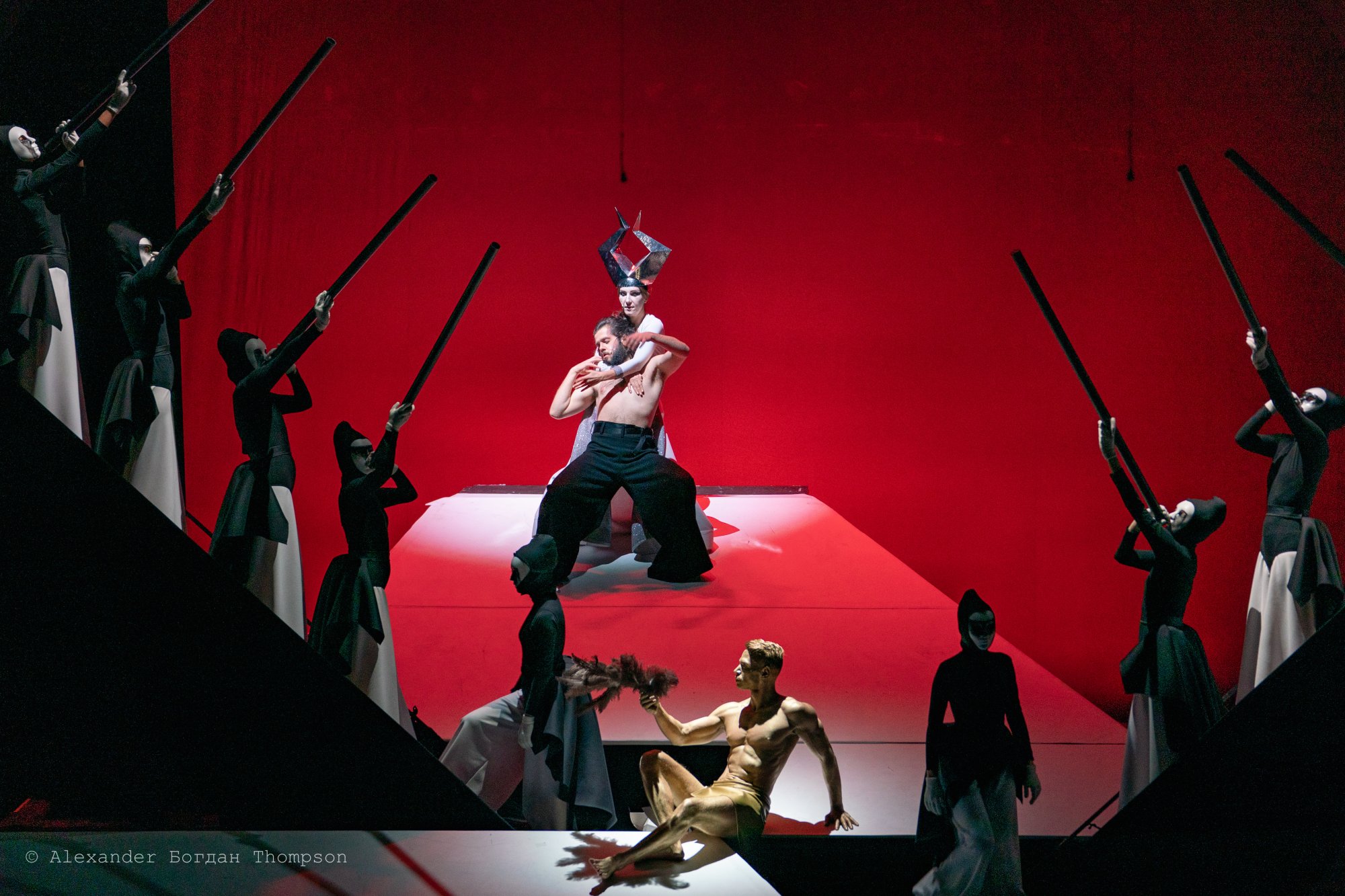 Η υπερπαραγωγή Odysseus έρχεται στην Ελλάδα από το Δραματικό Θέατρο της Φιλιππούπολης μόνο για 2 παραστάσεις