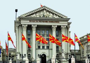 Σε εξέλιξη οι προεδρικές εκλογές στη Βόρεια Μακεδονία – Επτά κόμματα, δύο φαβορί