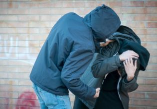 Άγριο επεισόδιο ξυλοδαρμού στην Κρήτη – Συνελήφθησαν δύο αδέλφια