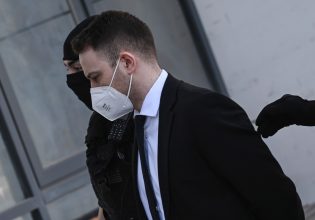 Μπάμπης Αναγνωστόπουλος: Πώς αντέδρασε όταν έμαθε ότι η Λυδία πήρε το επίθετο της Καρολάιν