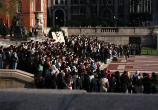 ΗΠΑ: Τελεσίγραφο του Κολούμπια στους φιλοπαλαιστίνιους φοιτητές για «ειρηνική» εκκένωση της πανεπιστημιούπολης