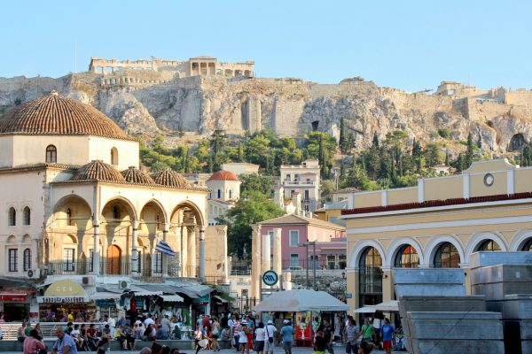 Golden Visa: Κάποτε «ευλογία», πλέον χάνουν την λάμψη τους – Τα υψηλά ενοίκια και οι απρόσιτες τιμές ακινήτων