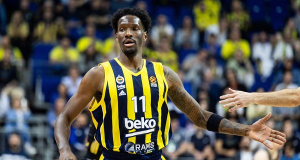 Euroleague: Κορυφαίος των Game 1 των playoffs ο Χέιζ-Ντέιβις (vid)