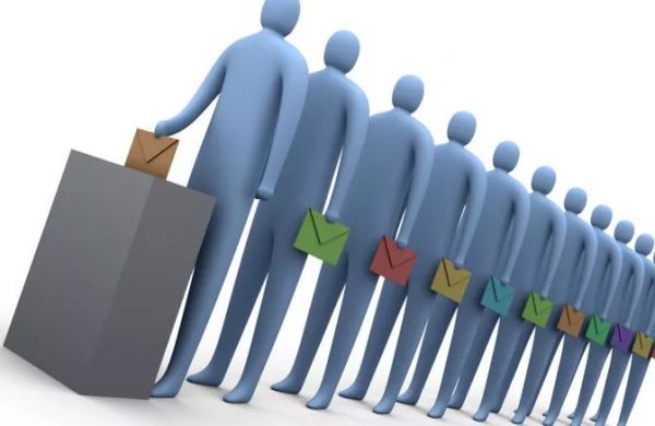 ΔιαΝέοσις: Φοβισμένη και διχασμένη η ελληνική κοινωνία – Τρόμος η οικονομική ανασφάλεια