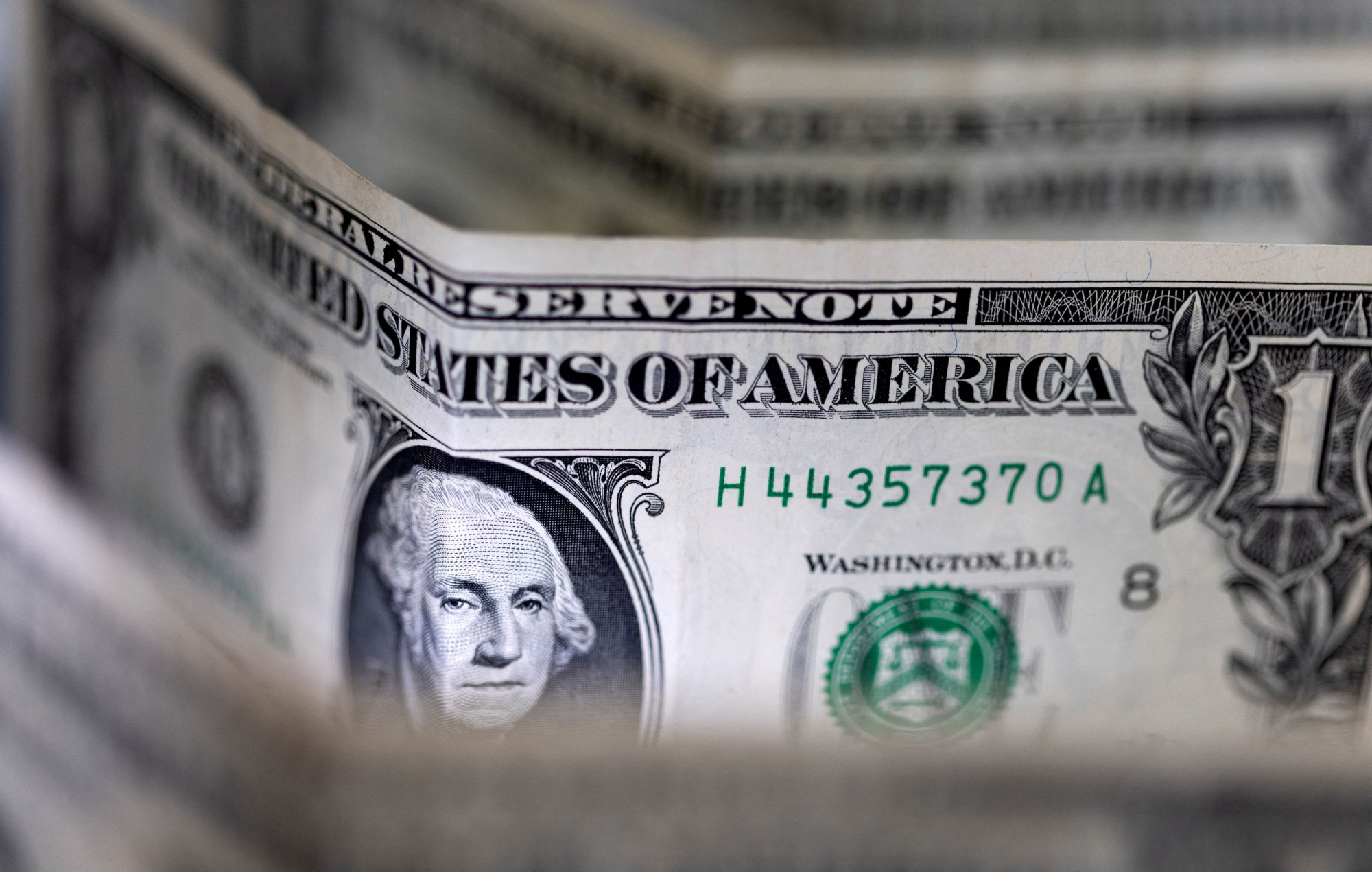 Δολάριο: Η αυξανόμενη ισχύς του ανησυχεί τις ΗΠΑ - Γιατί είναι επικίνδυνο