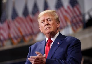 Ουκρανία: Ο Τραμπ προτρέπει τους Ευρωπαίους να αυξήσουν τη βοήθεια