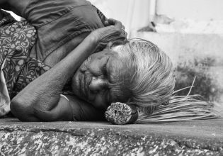 Οι γυναίκες θύματα της κοινωνικής ανισότητας –  Ανησυχητική αύξηση της μητρικής θνησιμότητας