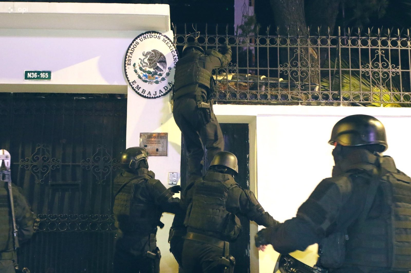 Ισημερινός: Οι ΗΠΑ καταδικάζουν την εισβολή των αστυνομικών στην πρεσβεία του Μεξικού