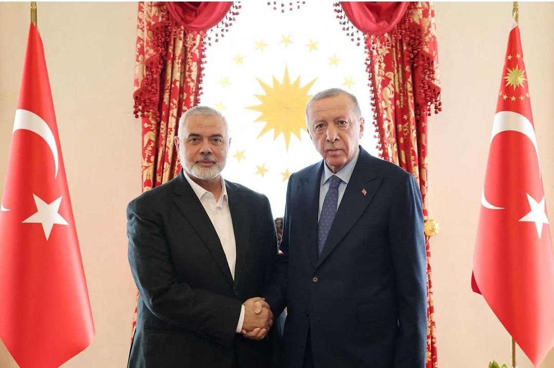 Συνάντηση σε θερμό κλίμα για Ερντογάν και Χανίγια - «Η συμμαχία των Αδελφών Μουσουλμάνων», σχολιάζει ο Κατζ