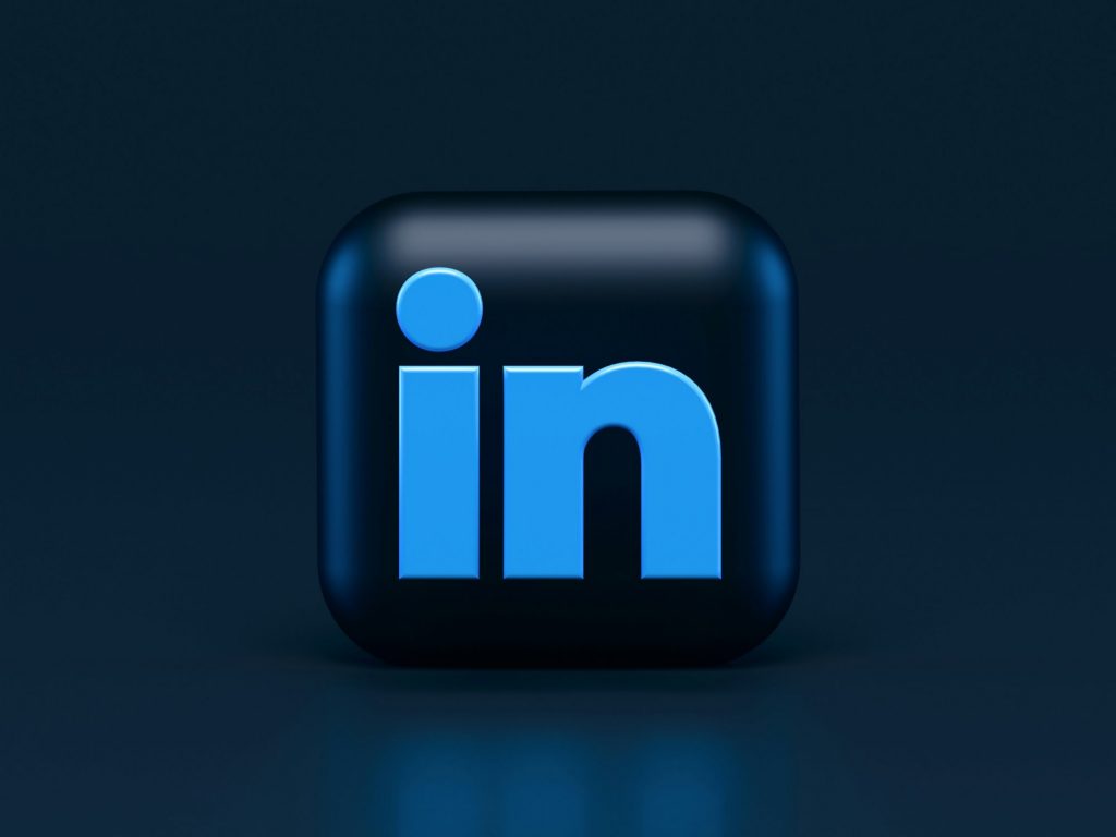 Τρόποι να βελτιώσεις το προφίλ σου στο LinkedIn και να βρεις δουλειά