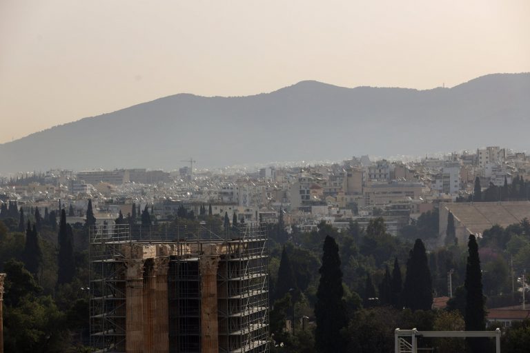 Καιρός: Νέο κύμα αφρικανικής σκόνης θα φτάσει στη χώρα τις επόμενες ημέρες – Θα συνοδεύεται από λασποβροχές