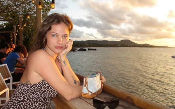 Αυτοκτόνησε η 29χρονη TikToker Eva Evans – Βρέθηκε κρεμασμένη στο διαμέρισμά της