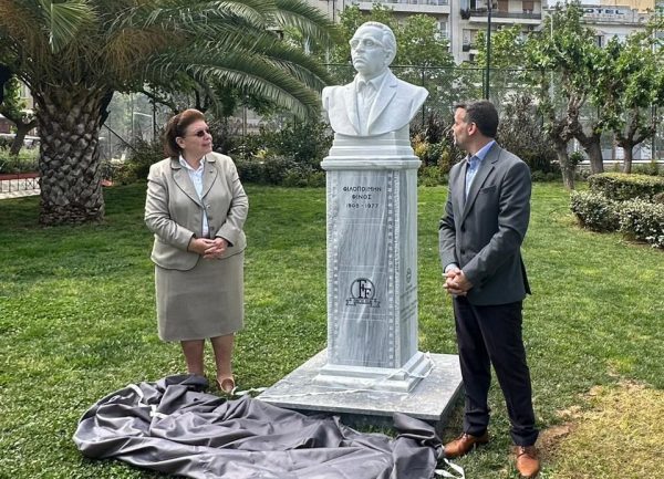 Φιλοποίμην Φίνος: Αποκαλύφθηκε η προτομή του στο πάρκο του σταθμού Λαρίσης