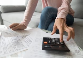 ΑΑΔΕ: Παράταση σε πληρωμές φόρων που έληγαν στις 30 Απριλίου