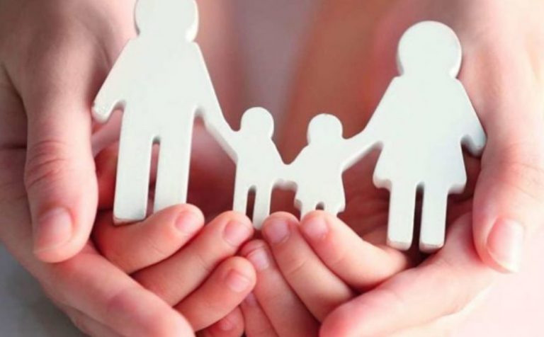 Μαύρες τρύπες στις υιοθεσίες