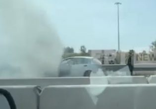 Στις φλόγες αυτοκίνητο στην Ποσειδώνος – Κυκλοφοριακή συμφόρηση