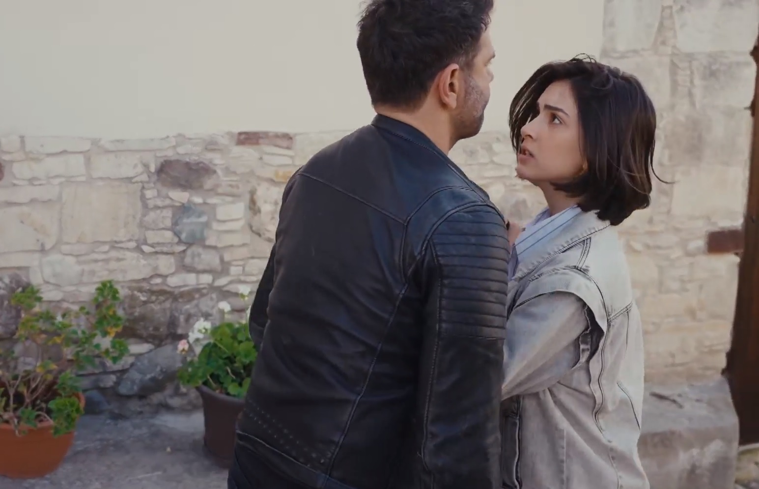 Καθηλωτικές εξελίξεις στη «Γη της ελιάς» – Η Μαρίνα είναι έξαλλη με τη συμπεριφορά του Μάνου