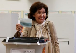 Βόρεια Μακεδονία: Ευρεία νίκη κατήγαγε η υποψήφια της αντιπολίτευσης στον πρώτο γύρο των προεδρικών εκλογών