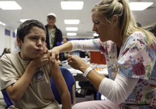 Εμβολιασμός: Πάνω από 150 εκατ. ζωές σώθηκαν σε 50 χρόνια
