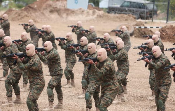 Λίβανος: Η Χεζμπολάχ διαμηνύει πως το Ισραήλ «θα τιμωρηθεί» για την επιδρομή στην πρεσβεία του Ιράν