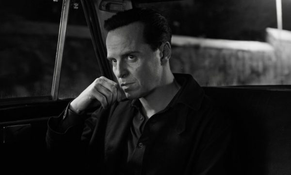 «Άχαρος» – Γιατί ο Άντριου Σκοτ δεν πείθει στον Ταλαντούχο κ. Ρίπλεϊ του Netflix;