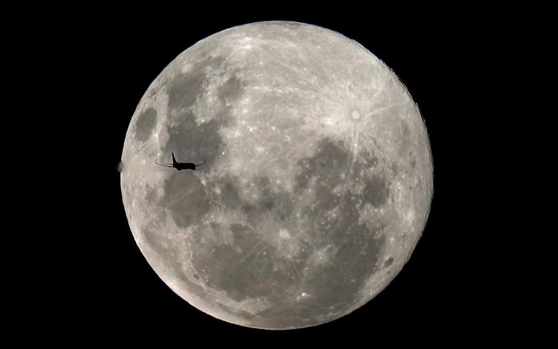 Σελήνη: H NASA θα αναπτύξει πρότυπο μέτρησης του χρόνου στο φεγγάρι