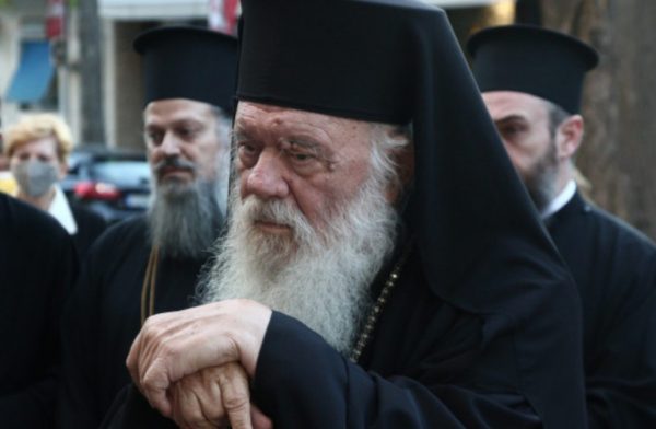 Ιερώνυμος μετά τις επιθέσεις σε πολιτικούς: «Τέτοιες εκδηλώσεις δεν είναι σωστές – Η Εκκλησία είναι αγάπη»