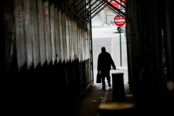 Oxfam: Αυξάνονται οι εισοδηματικές ανισότητες στις χώρες που δανείζει το ΔΝΤ