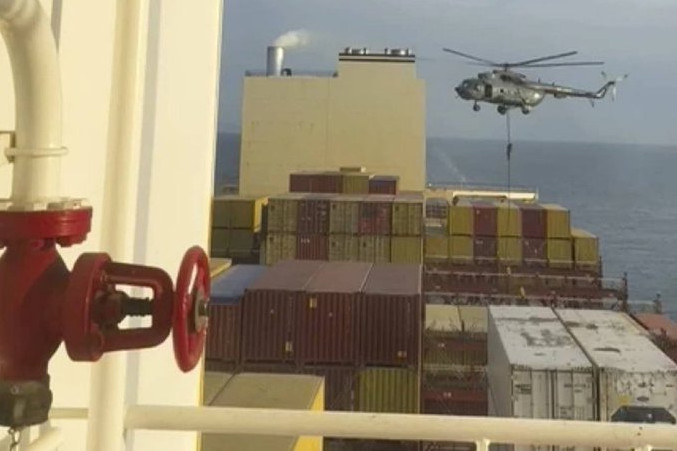 Κατάληψη πλοίου ισραηλινών συμφερόντων στα στενά του Ορμούζ - Το Ιράν ανέλαβε την ευθύνη
