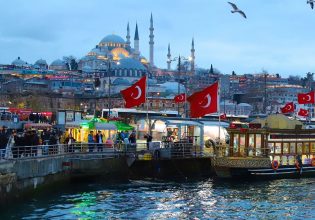 Τουρκία: Στόχος να τριπλασιάσει το εμπόριο μέσω Μεσαίου Διαδρόμου έως το 2030